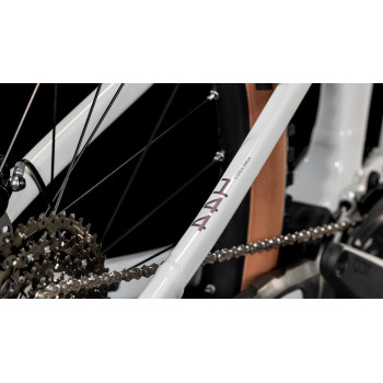 CUBE Stereo Hybrid ONE44 Pro 800 cotton´n´switch 2025