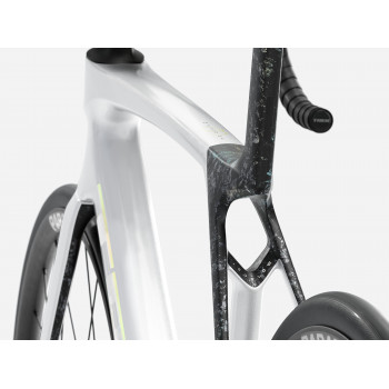 Madone SL 5 Gen 8 Gloss Crystal White/Matte Deep Smoke