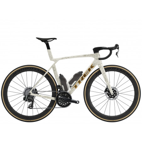 Madone SLR 7 AXS Era White/Supernova Marble