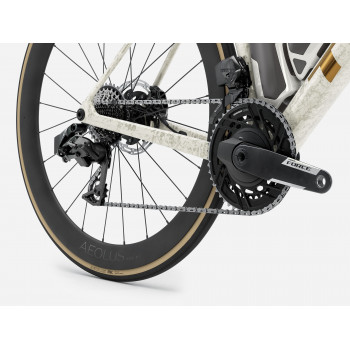 Madone SLR 7 AXS Era White/Supernova Marble