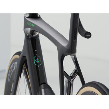 Madone SLR 7 Gen 8 Matte Carbon Smoke/Prismatic Pearl