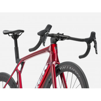 Madone SL 6 Gen 8 Gloss Fury Red/Matte Deep Smoke