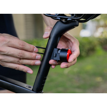 Svetlo Gaciron zadné LOOP 100