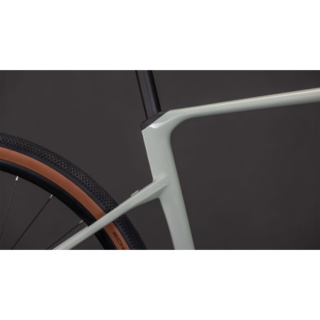 CUBE Nuroad Hybrid C:62 Race 400X reedbeige´n´black 2026