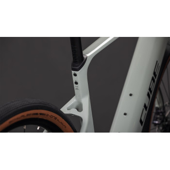 CUBE Nuroad Hybrid C:62 Race 400X reedbeige´n´black 2026