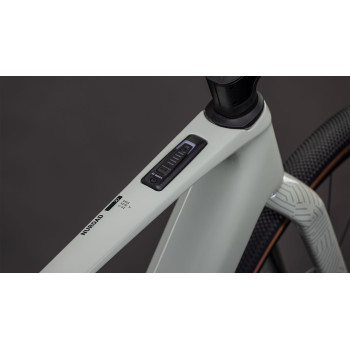 CUBE Nuroad Hybrid C:62 Race 400X reedbeige´n´black 2026