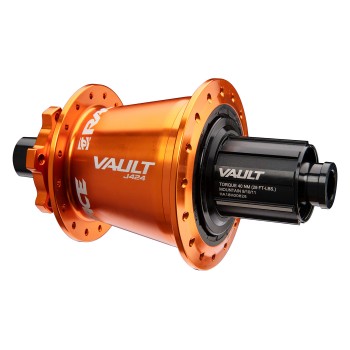 Nboj Race Face Vault J424 Orange zadn 32 dier