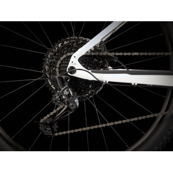 Powerfly 5 CRYSTAL WHITE/METALLIC GUNMETAL