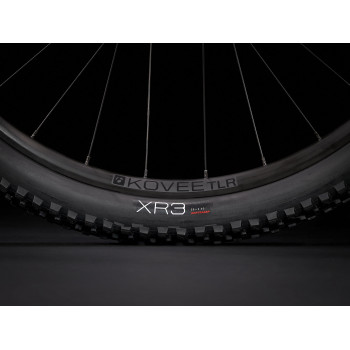 Powerfly 5 CRYSTAL WHITE/METALLIC GUNMETAL