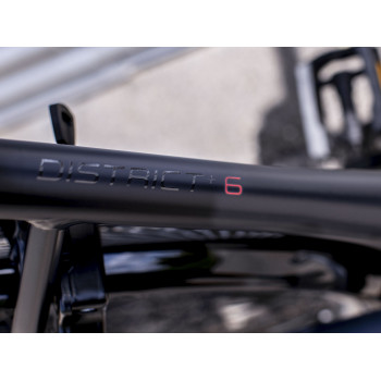 District+ 6 Lowstep MATTE TREK BLACK