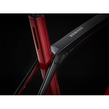 Domane SL 6 AXS Gen 3 CRIMSON/TREK BLACK