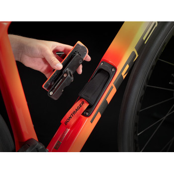 Domane SL 6 AXS Gen 3 RADIOACTIVE CORAL TO YELLOW FADE