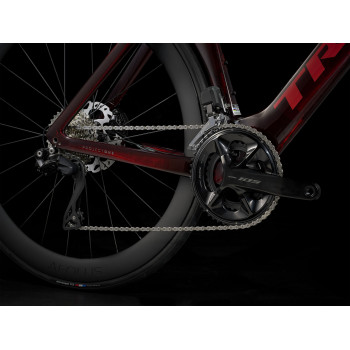 Madone SLR 6 Gen 7 METALLIC RED SMOKE TO RED CARBON SMOKE