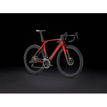 Madone SLR 6 AXS Gen 7 METALLIC RED SMOKE TO RED CARBON SMOKE