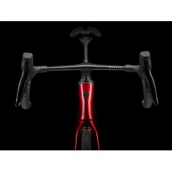 Madone SLR 6 AXS Gen 7 METALLIC RED SMOKE TO RED CARBON SMOKE