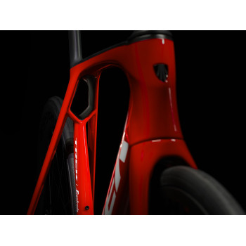 Madone SLR 7 AXS Gen 7 VIPER RED