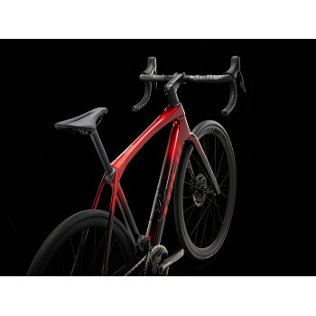 Domane SLR 7 AXS Gen 4 METALLIC RED SMOKE TO RED CARBON SMOKE