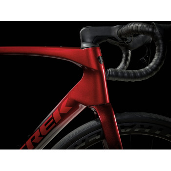 Domane SLR 7 AXS Gen 4 METALLIC RED SMOKE TO RED CARBON SMOKE