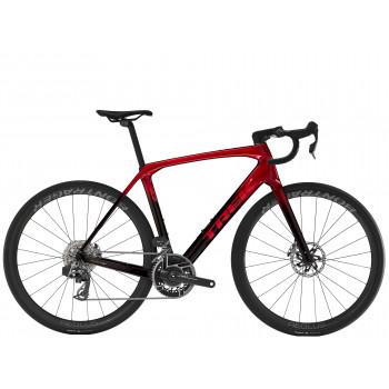 Domane SLR 9 AXS Gen 4 Metallic Red Smoke to Red Carbon Smoke