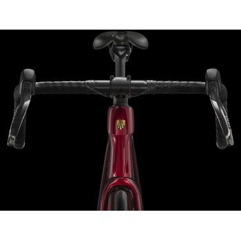 Domane SLR 9 AXS Gen 4 Metallic Red Smoke to Red Carbon Smoke