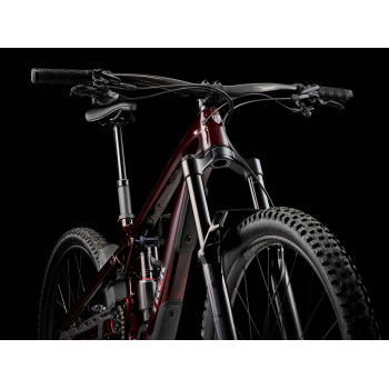 Slash 9.8 XT Gen 6 Carbon Red Smoke